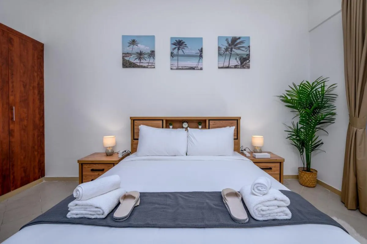 Image 1 of 1 BR Apartment With Marina View – Close to Metro