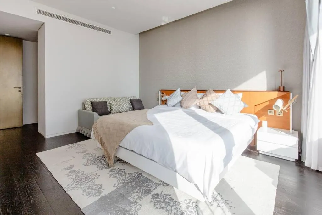 Image 3 of 1BR Fendi Unit in Damac Heights on 65th Floor