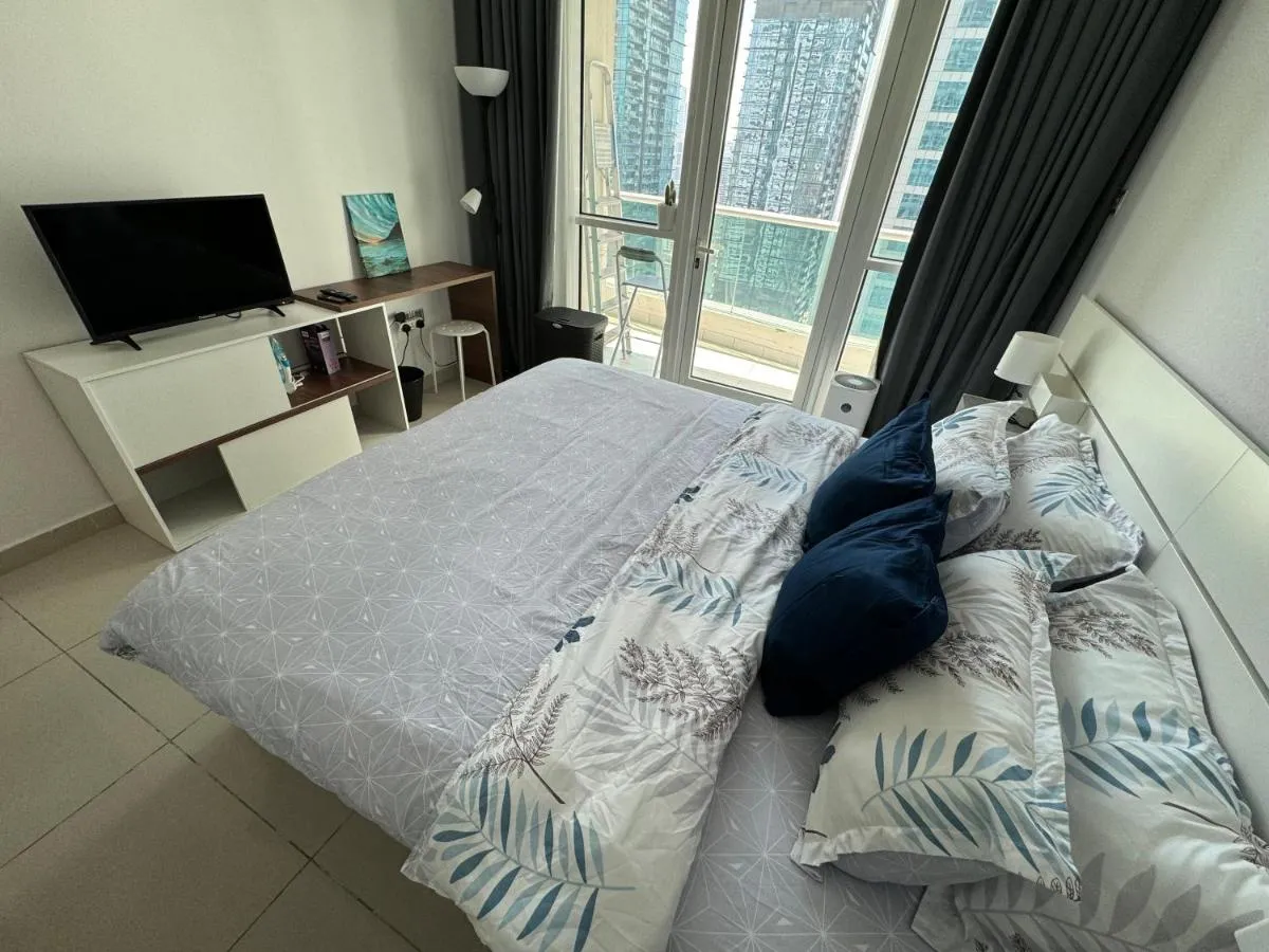 Image 1 of 1 bedroom Apartment with Dubai Marina & Seaview