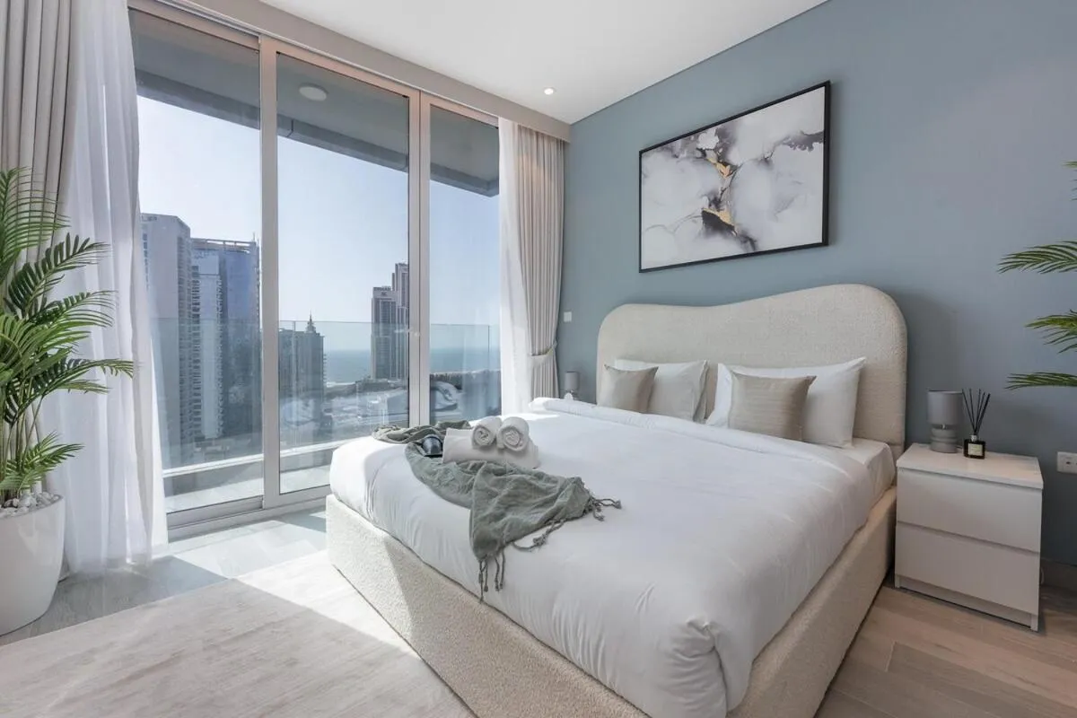 Image 1 of 1 bed with breathtaking views