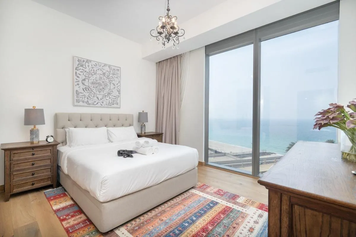Image 3 of 2 Bed Apartment close to beach