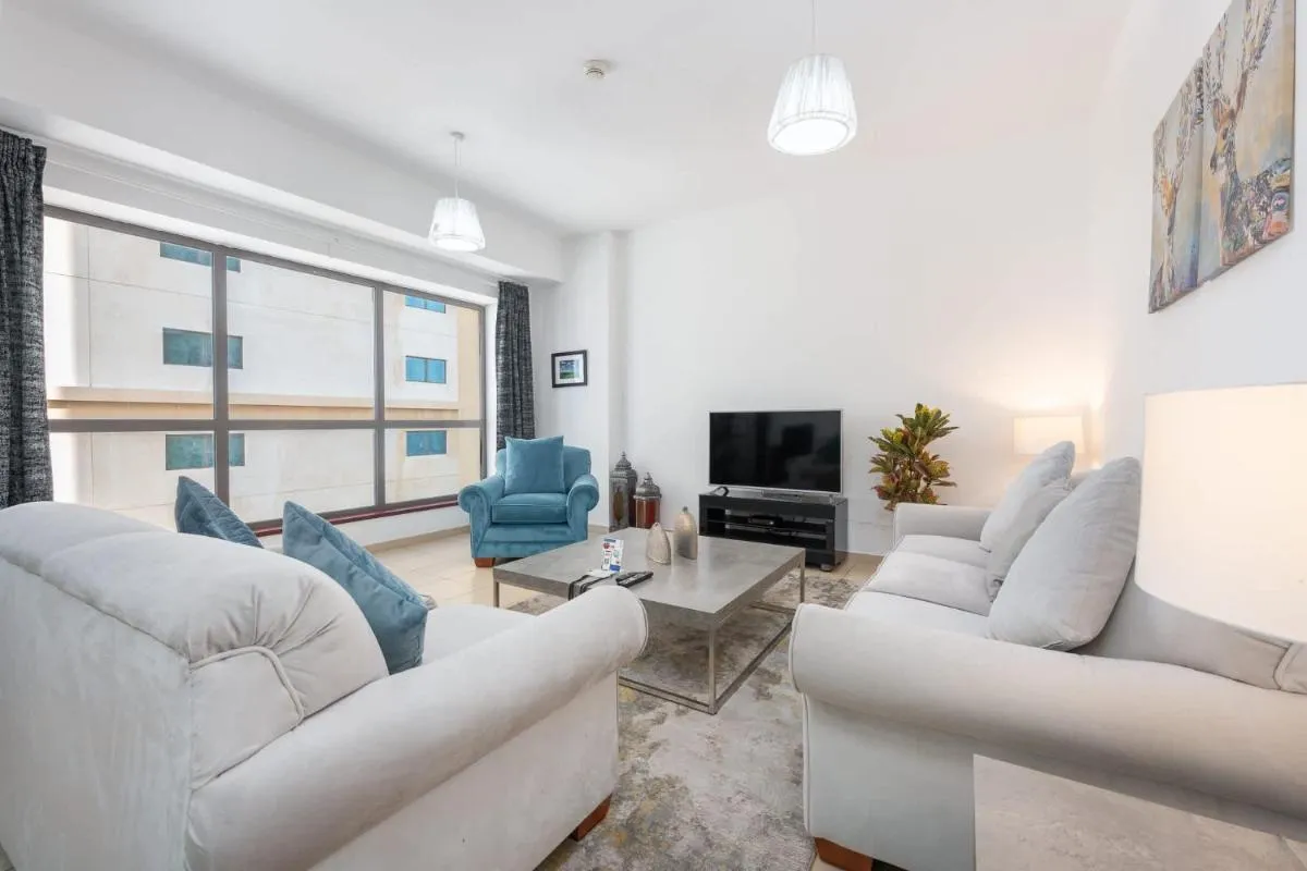 Image 5 of 2 bed flat close to everything in JBR