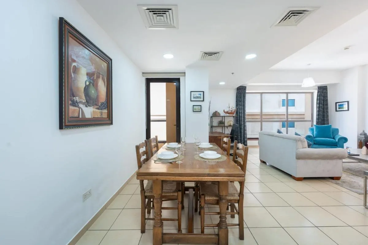 Image 2 of 2 bed flat close to everything in JBR