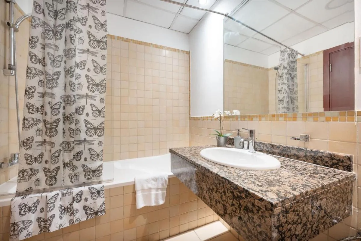 Image 1 of 2 bed flat close to everything in JBR
