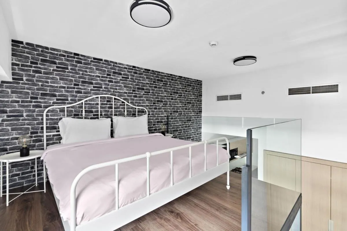 Image 1 of ALiving Duplex Studio Aria JVC