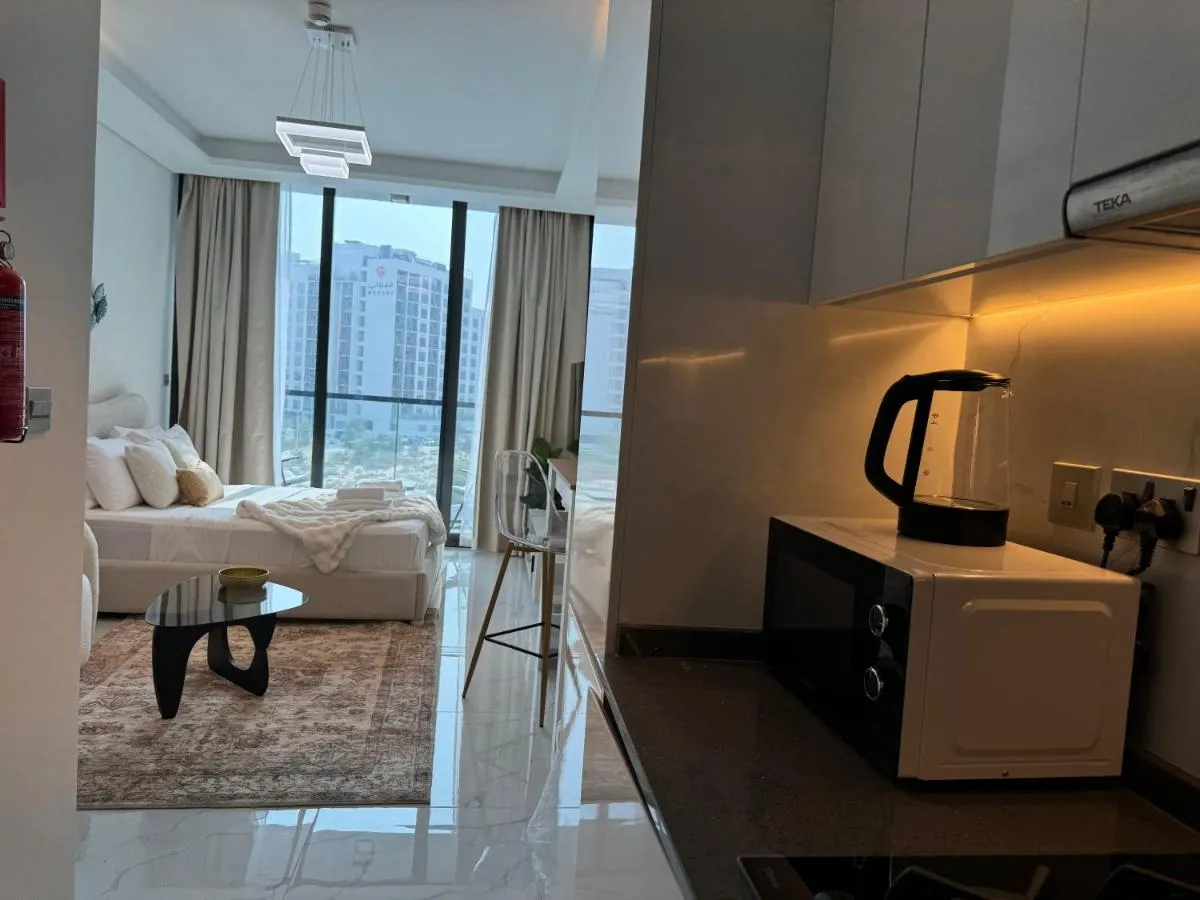 Image 4 of ASHRI HH Studio in Samana hills with Pool View