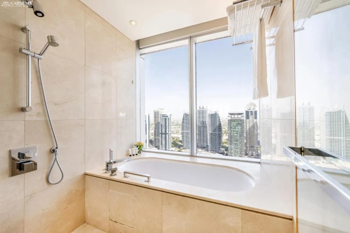 Image 2 of Address Dubai Marina Residence , 5 Star Facilites Full Marina Views by Gardenia Suites