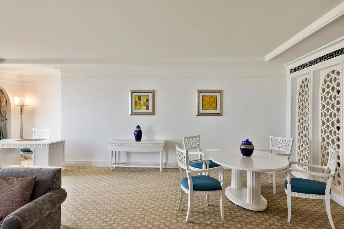 Image 2 of Al Habtoor Grand Resort, Autograph Collection