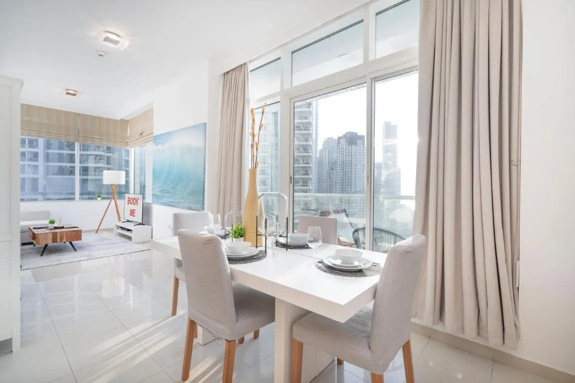 Image of Amazing 1 bedroom in Botanica Dubai Marina for 4