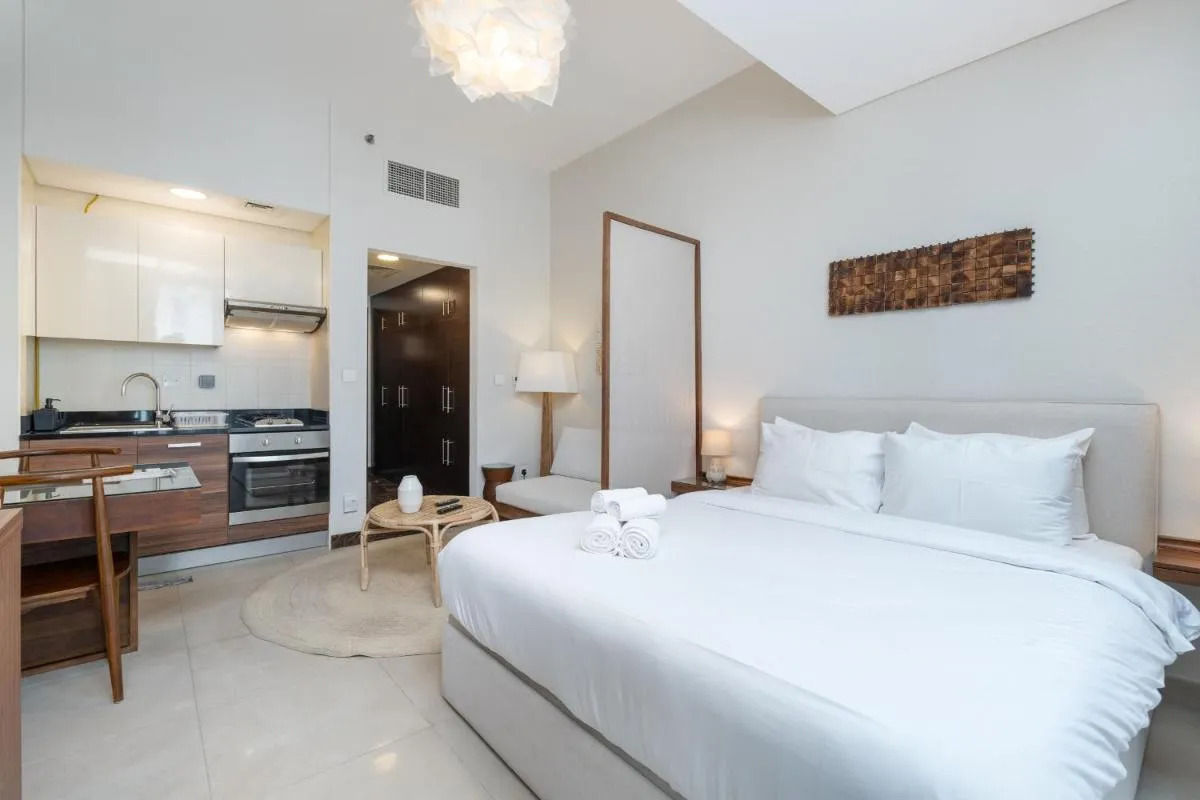 Image 4 of Amazing Studio Sparkle Tower JBR by Suiteable