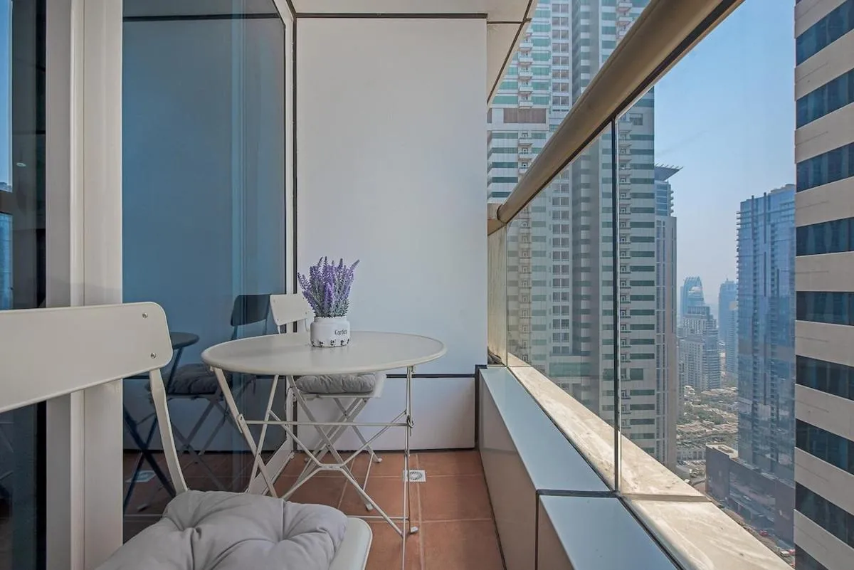 Image 4 of Amazing place! I can sleep 4 in Dubai Marina!