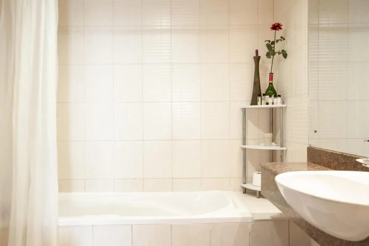 Image 5 of Artistic 1 Bedroom in JLT Close to Metro