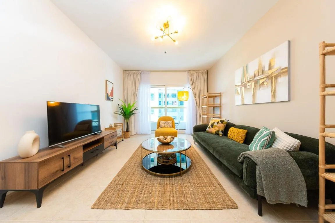 Image of Attractive 1BR with Sea View near Barasti Beach Club