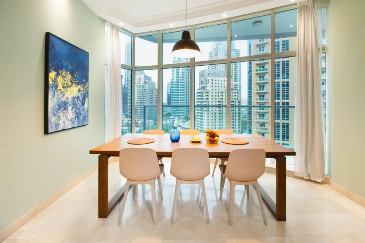 Image 3 of Avant 2BR with Stunning Marina View
