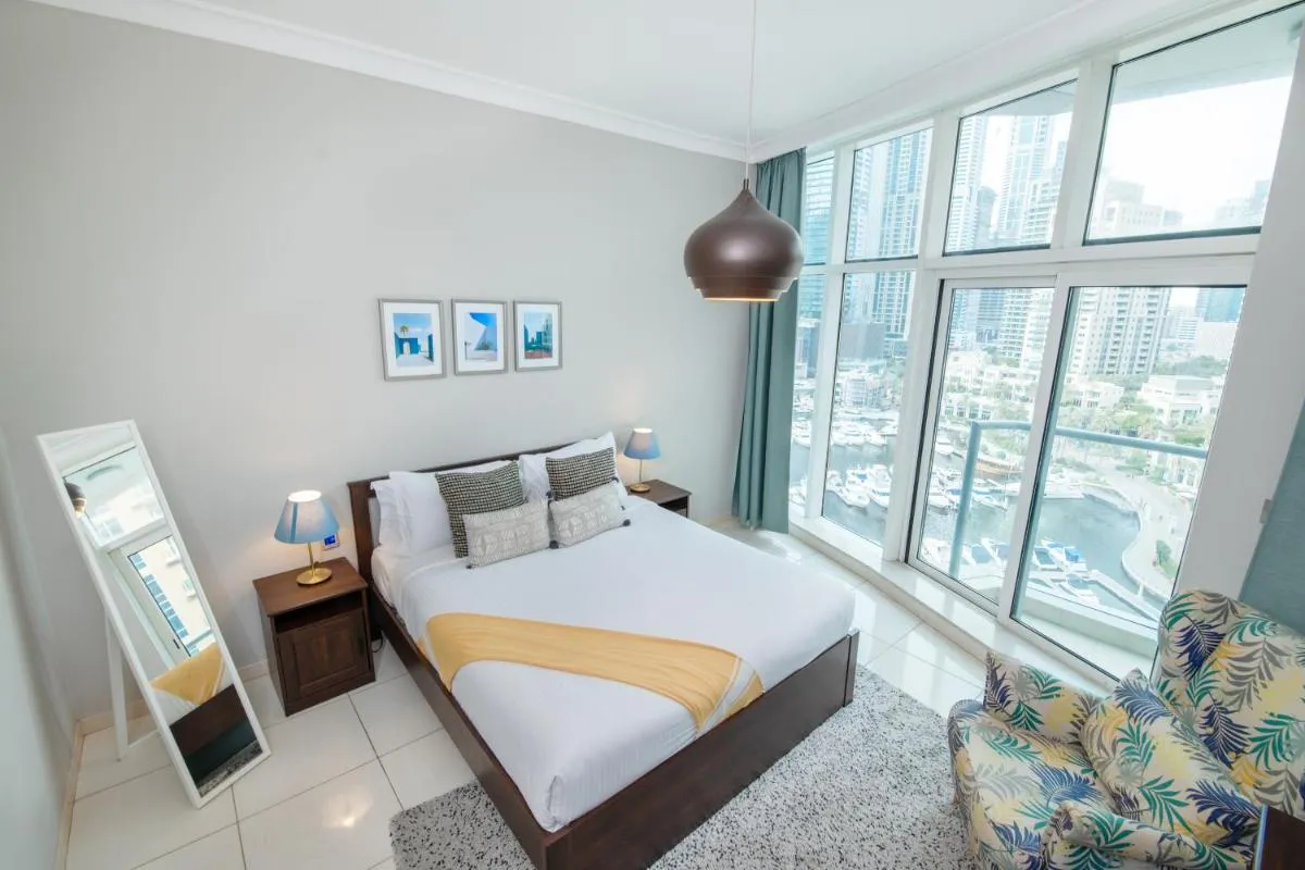 Image 6 of Avant 2BR with Stunning Marina View