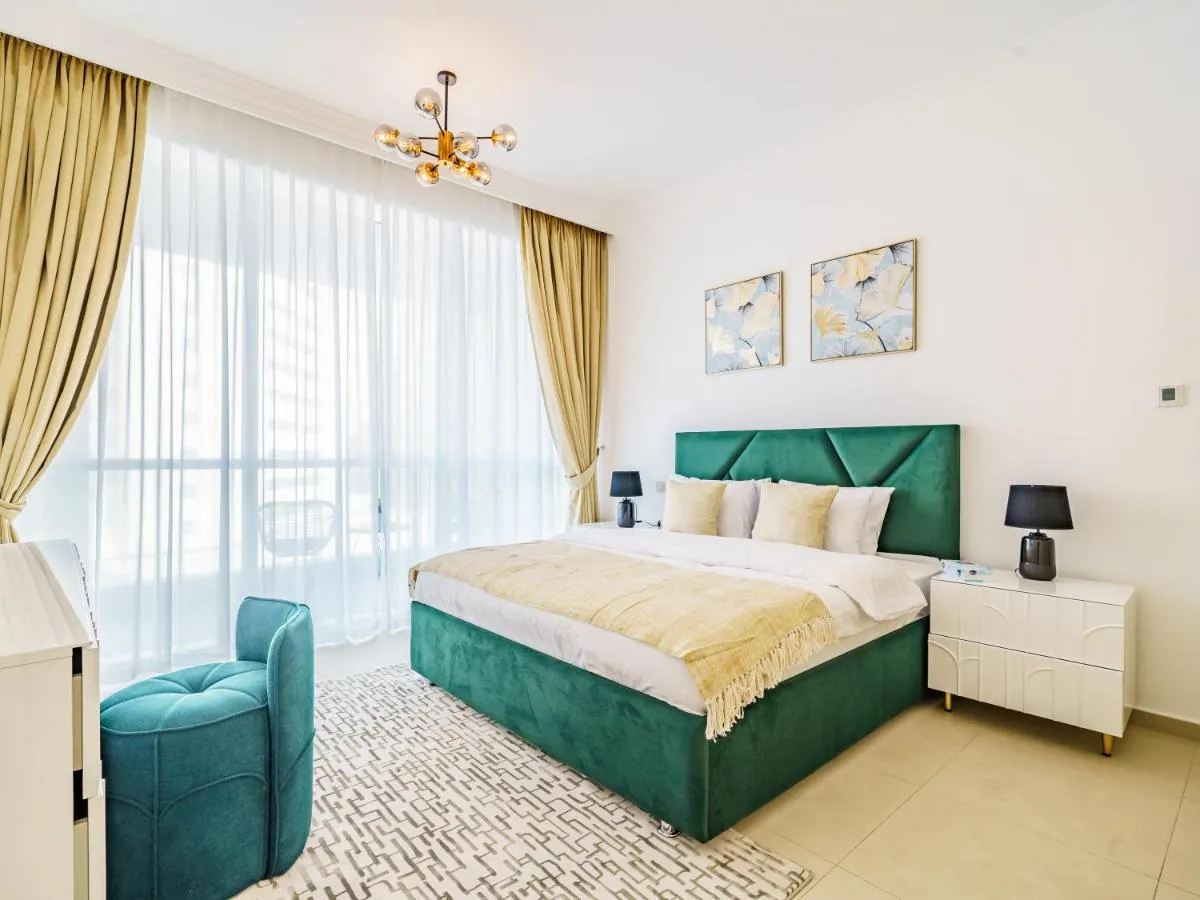 Image 6 of Beautifully Furnished 1BR-Dubai Eye View and Private Beach Access