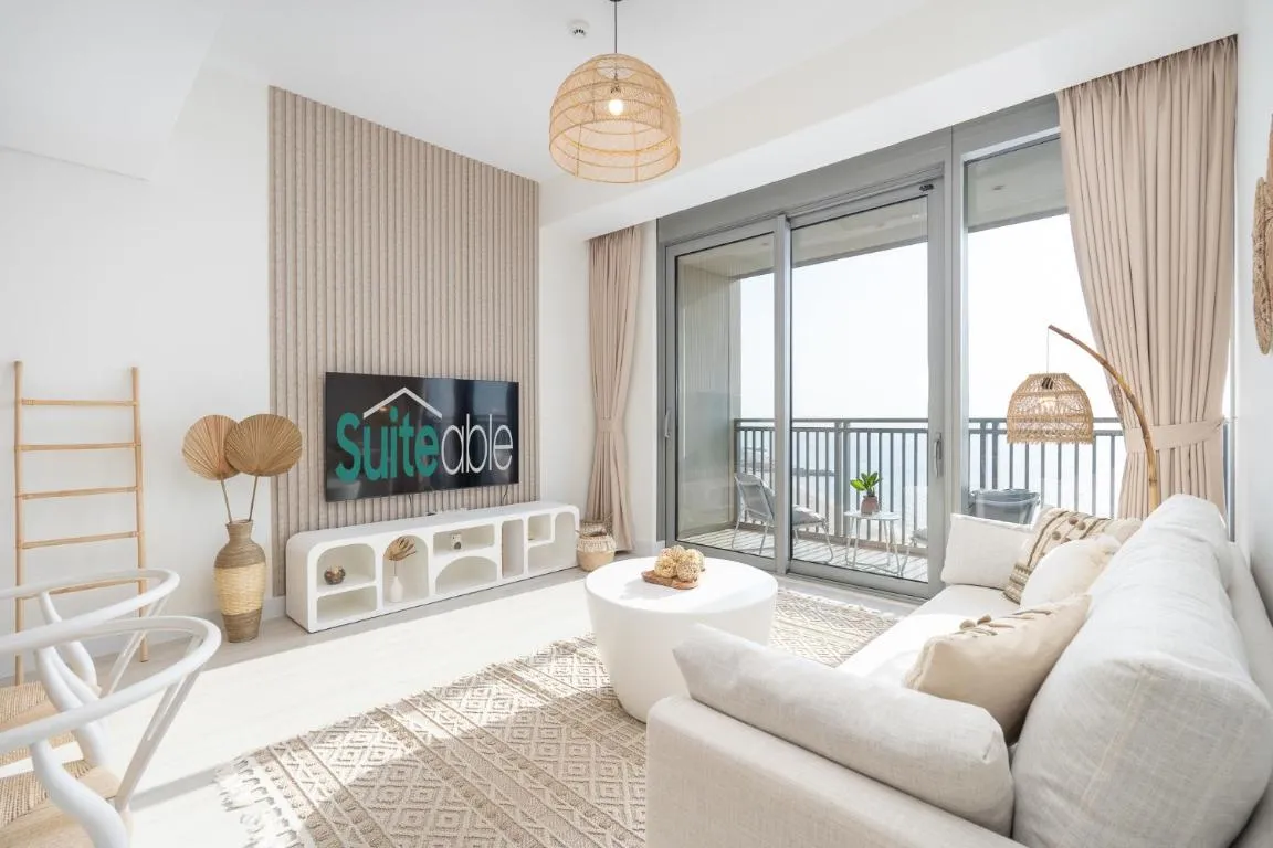 Image of Blazing apartment by the seaside – Suiteable