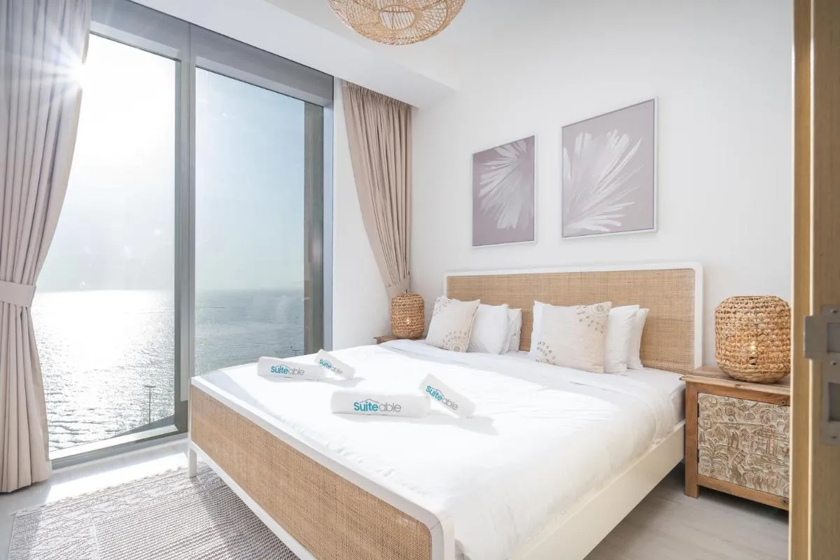 Image 1 of Blazing apartment by the seaside – Suiteable