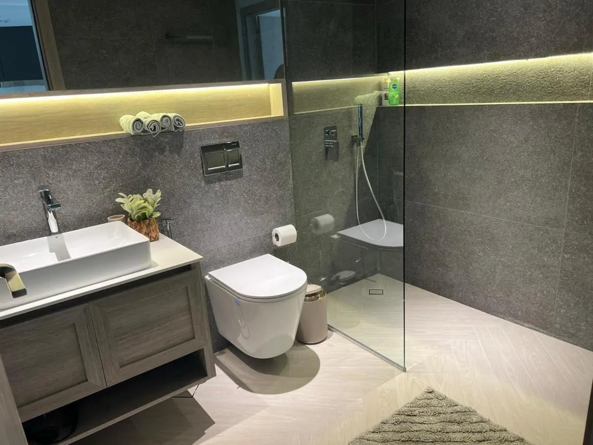 Image 2 of Brand New Luxury 1 Bedroom Apartment