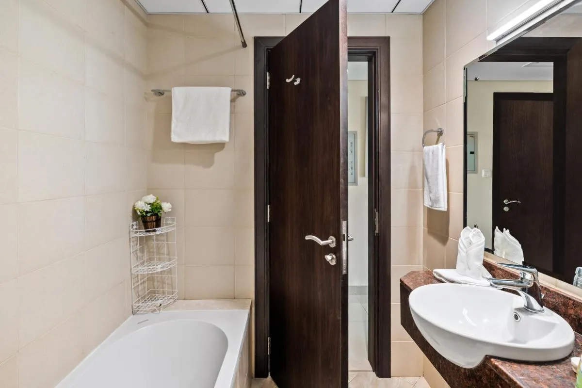 Image 2 of Brand New Luxury Apt In Dubai Sports City