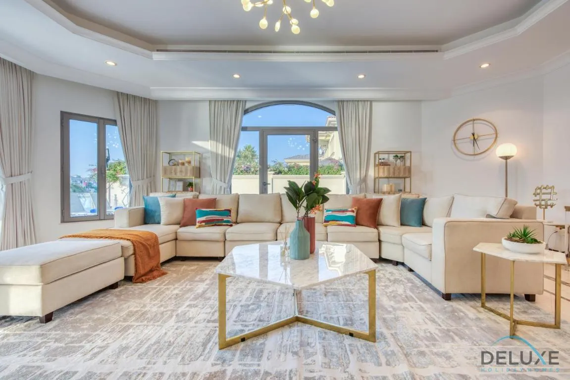 Image of Breath-taking 5BR Villa with Assistants Room and Private Pool in Frond E Palm Jumeirah by Deluxe Holiday Homes