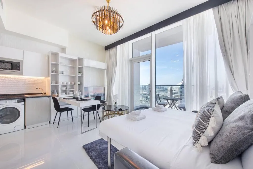 Image 4 of Breathtaking view compact & modern spacious studio