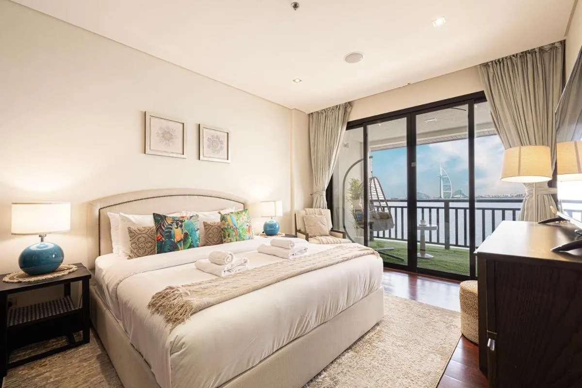 Image 1 of Burj AlArab View 1BR Apartment at Anantara, 5 star Resort