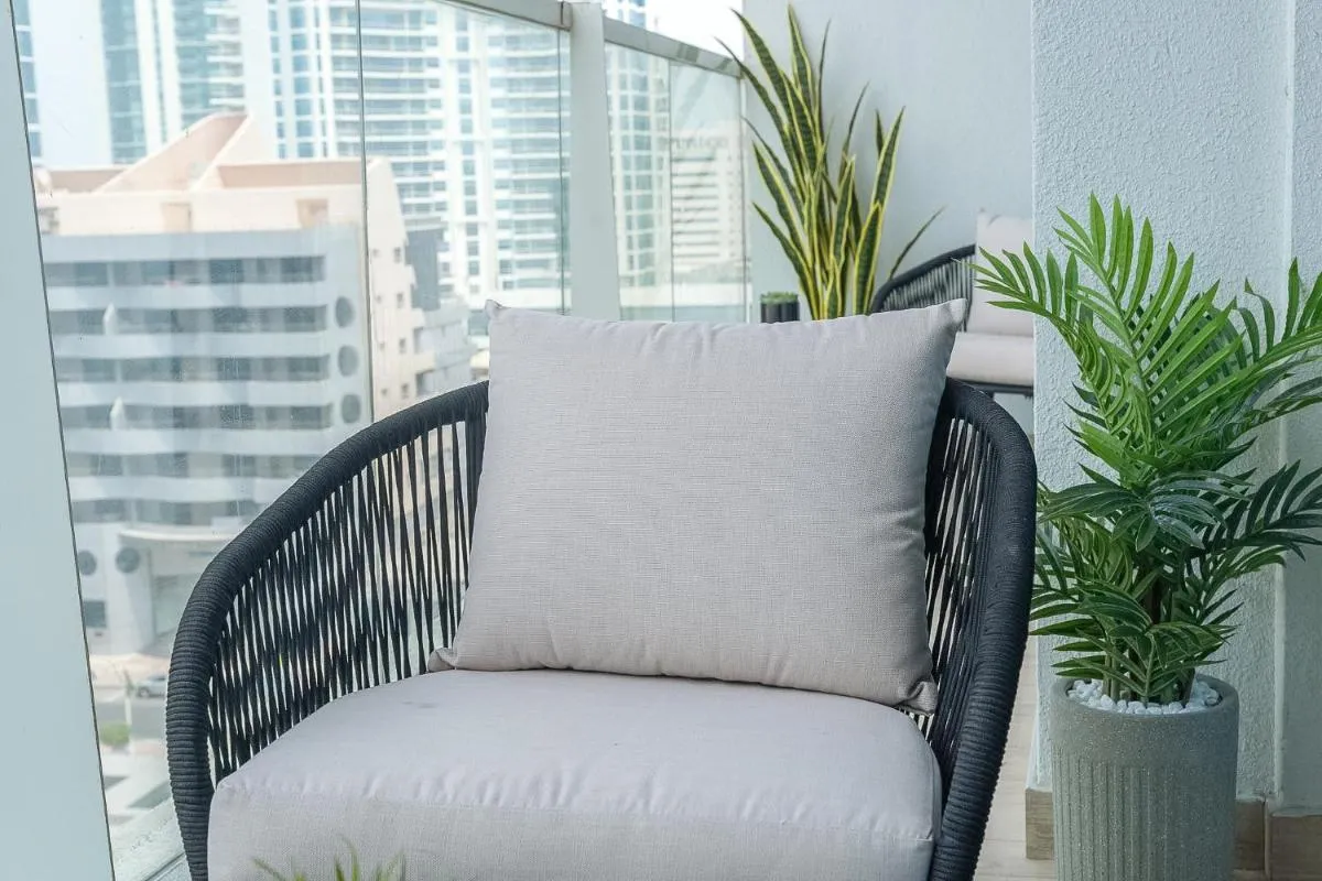 Image 6 of Charming 1 bedroom in Marina!