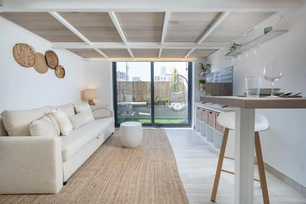 Image 4 of Charming Loft with Spacious Terrace in JVC