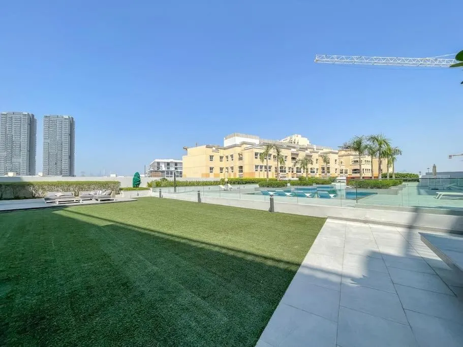 Image 5 of Charming Loft with Spacious Terrace in JVC