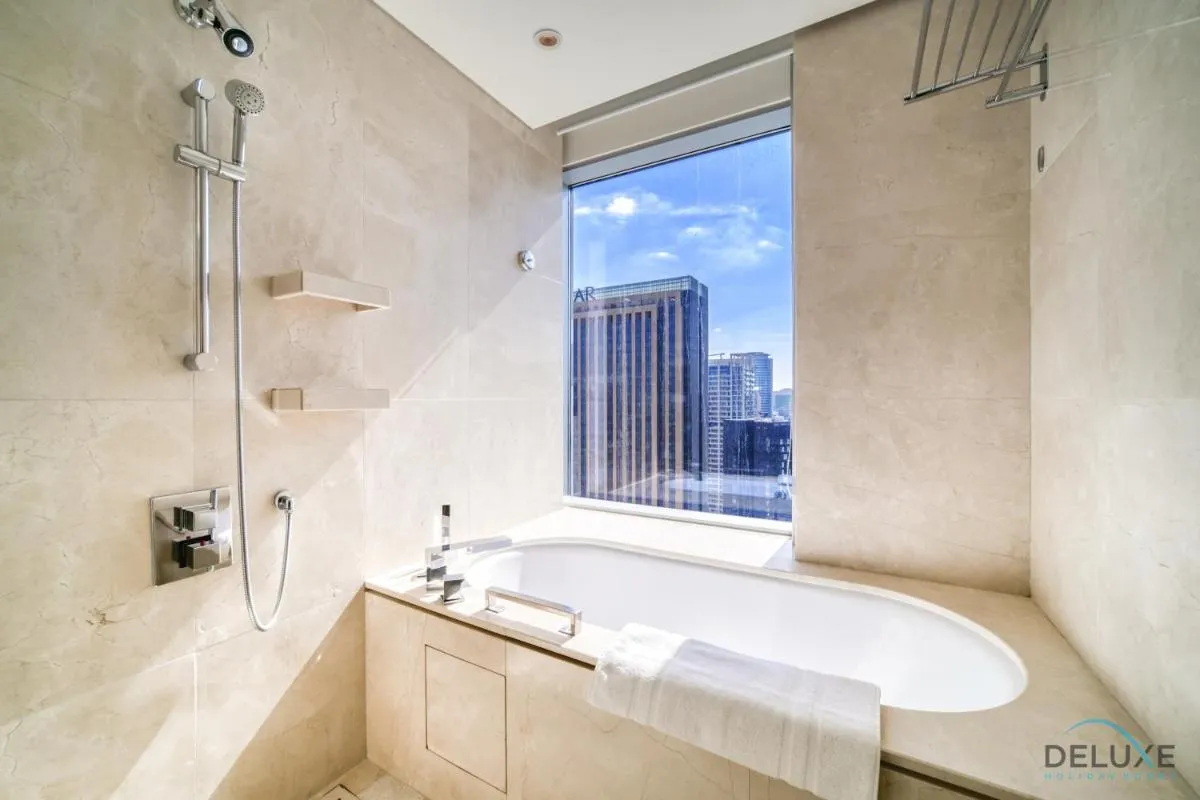 Image 2 of Charming Studio at The Address Residences Dubai Marina by Deluxe Holiday Homes