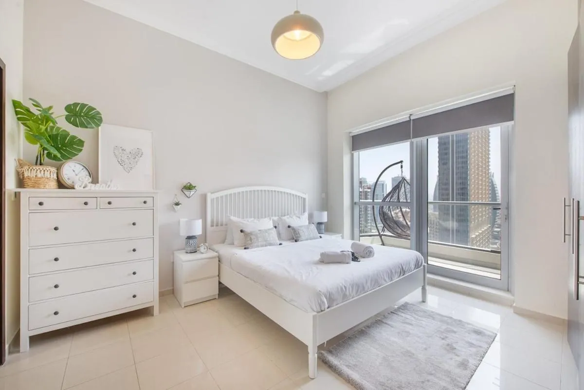 Image 1 of Check me out! I can sleep 4 in Dubai Marina!