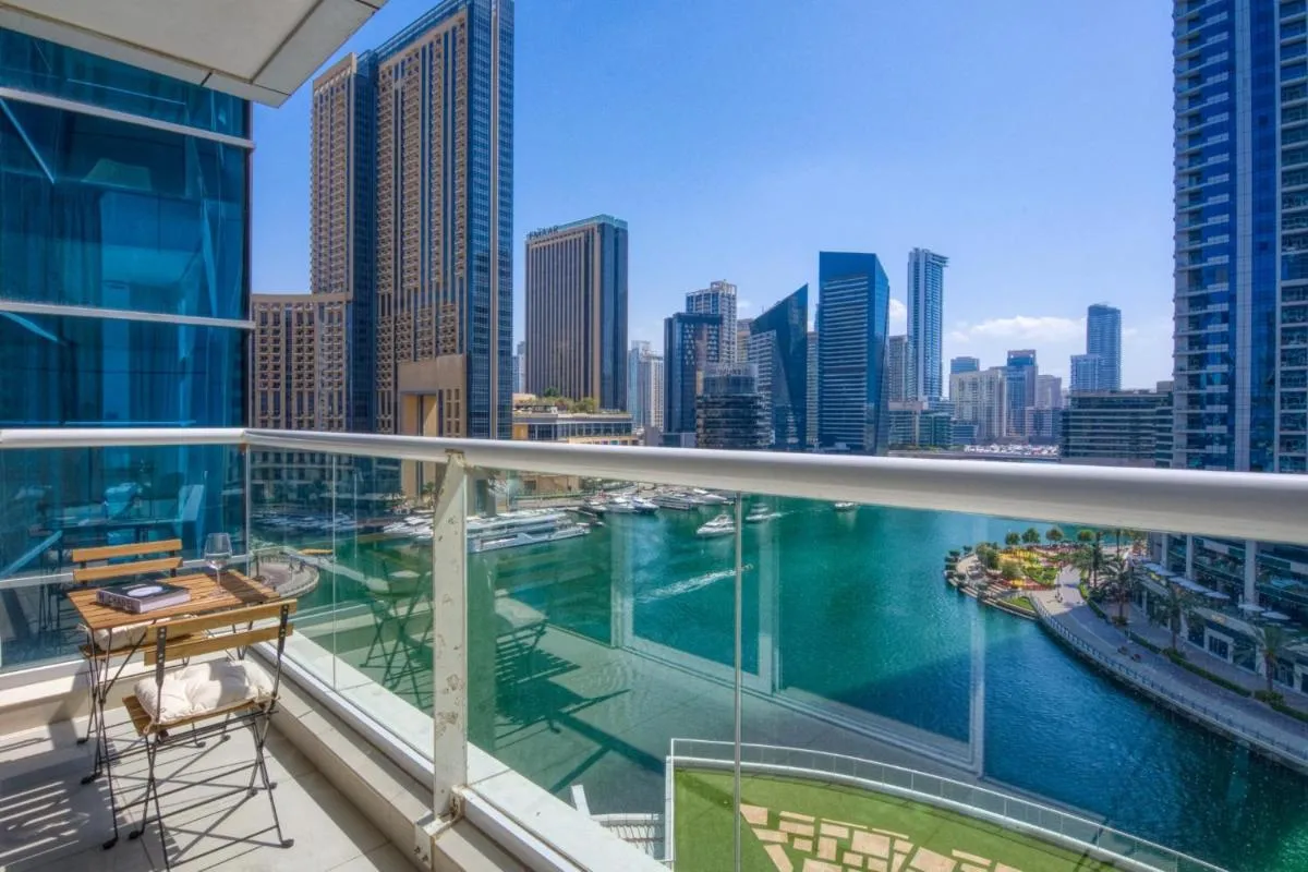 Image 6 of Chic Waterfront Living – Marina Views