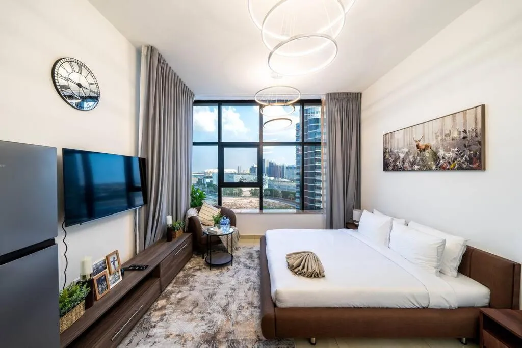 Image of Classic Studio Apartment in JVC – Community View