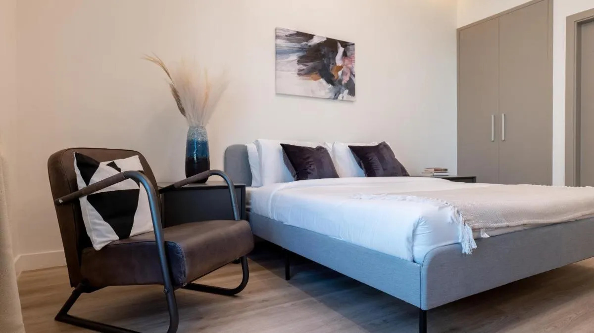 Image 4 of Classy 1BR Apartment in Greens