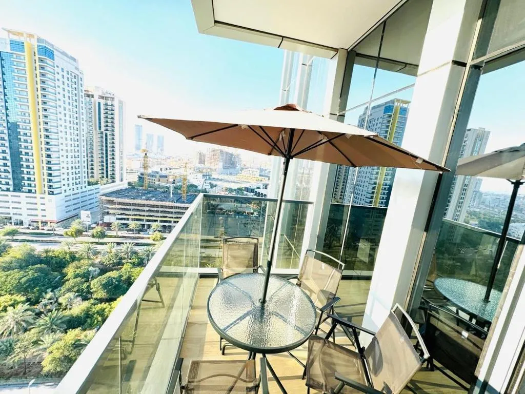 Image of Cloud 9 – Chic Studio Apt with City Views in Regina Tower