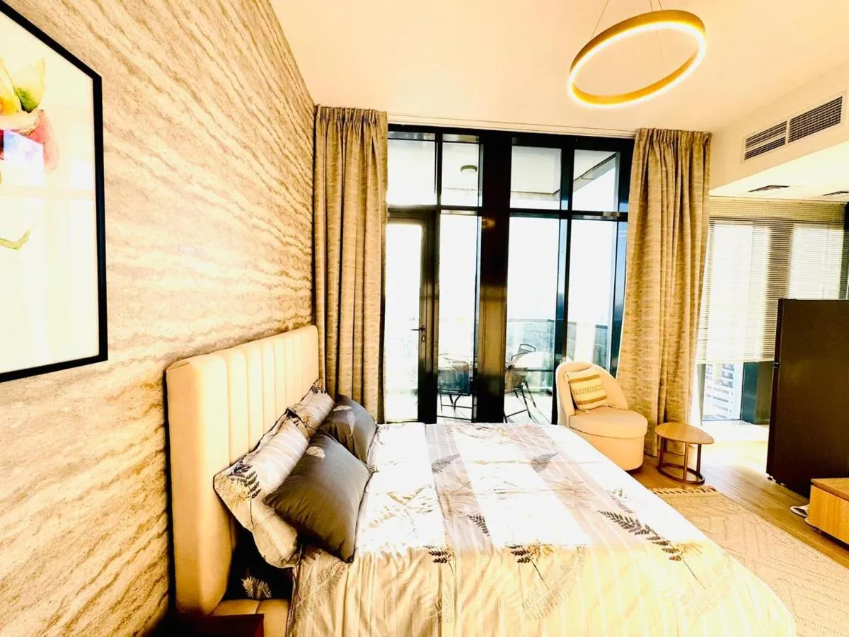 Image 1 of Cloud 9 – Chic Studio Apt with City Views in Regina Tower