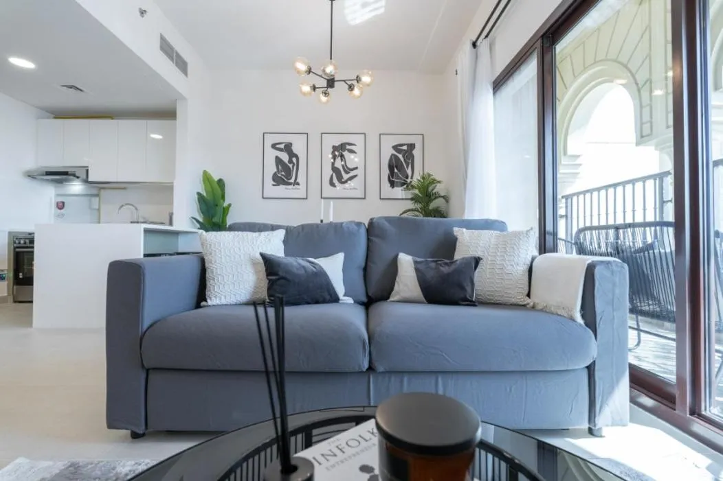 Image 4 of Cool and Spacious 1-BR Urban Retreat!