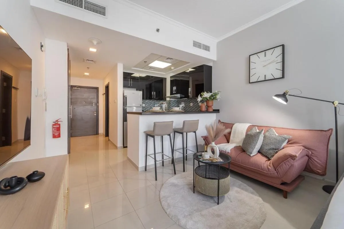 Image 3 of Cool apartment with city views!