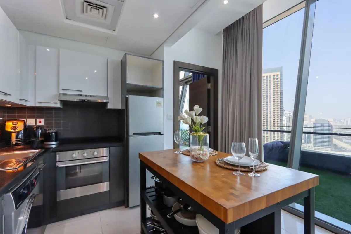 Image 4 of Cosy 1BR Near Marina Mall – Silverene by Livbnb