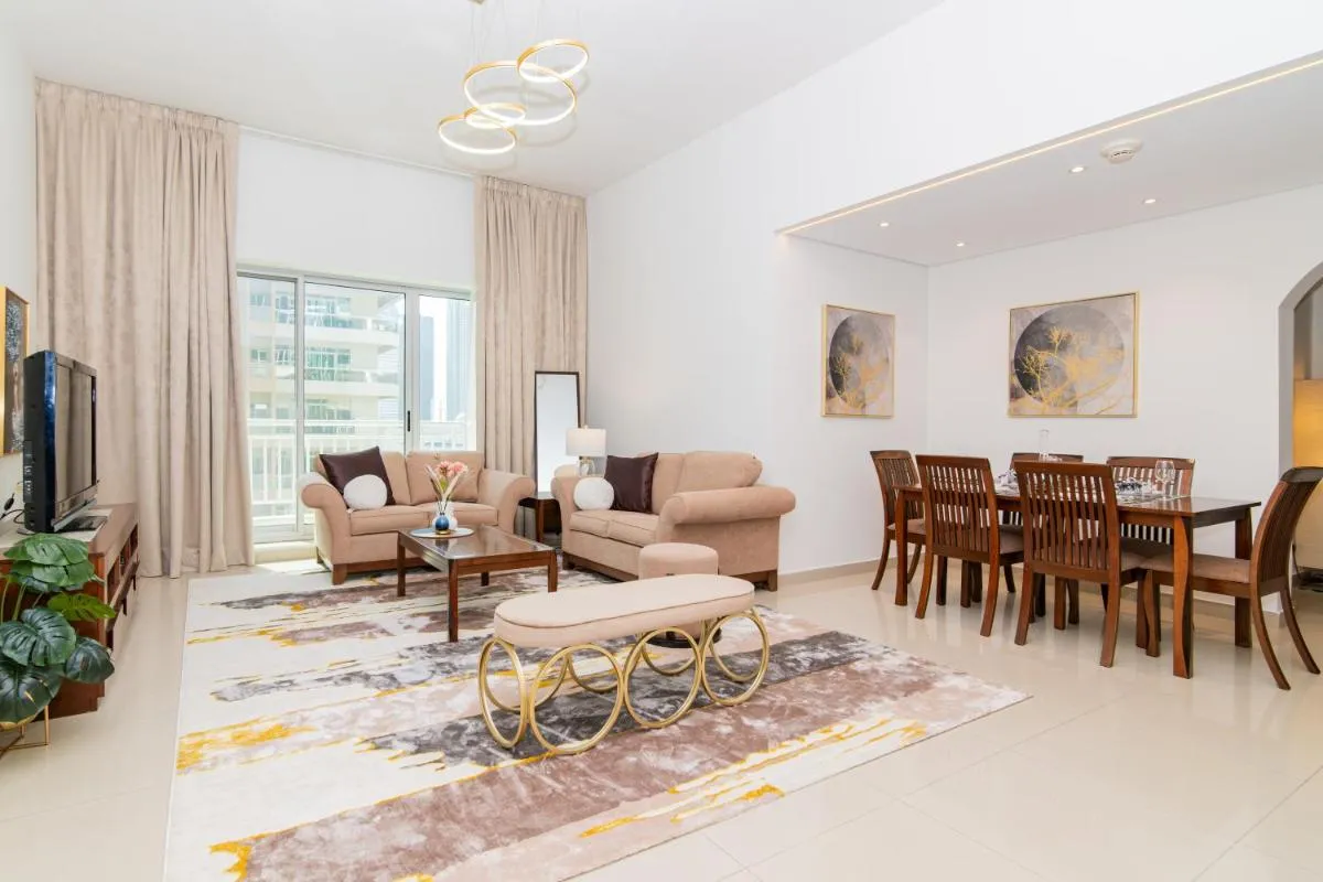 Image 2 of Cozy 2BR Delux Apartment in Dubai Marina