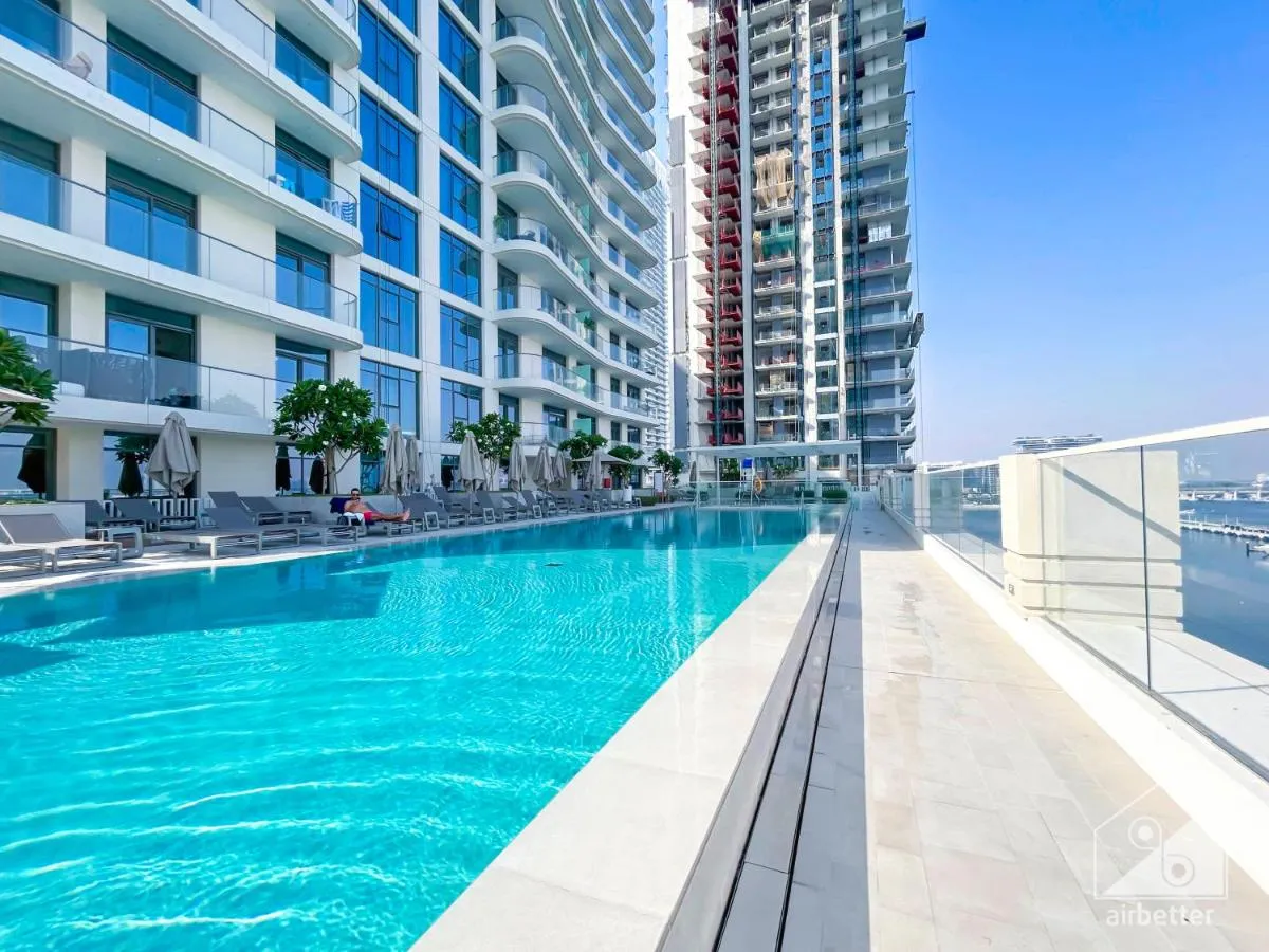 Image 3 of Cozy Beachfront 2B & Balcony in Marina Vista
