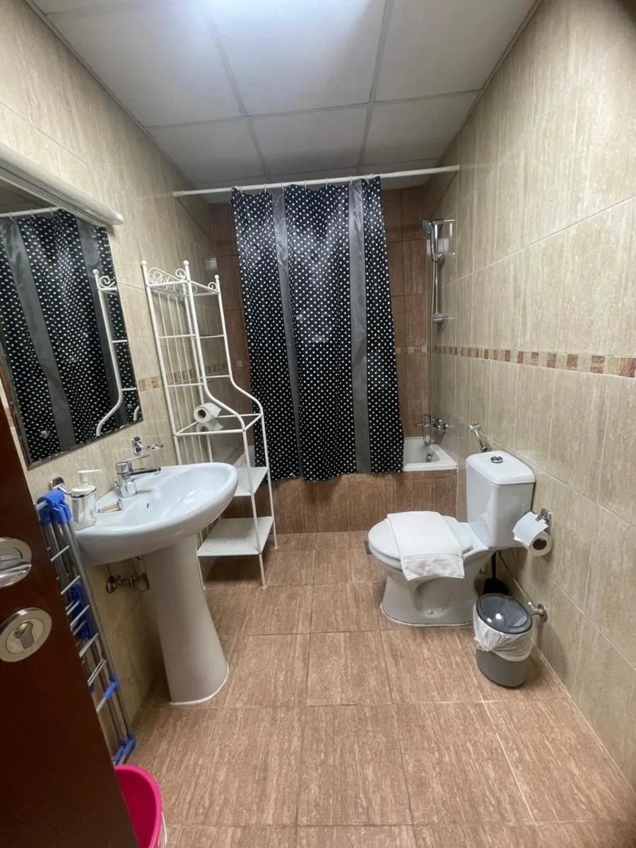 Image 3 of Cozy, Compact, Equipped Studio, 8 Mins From Metro
