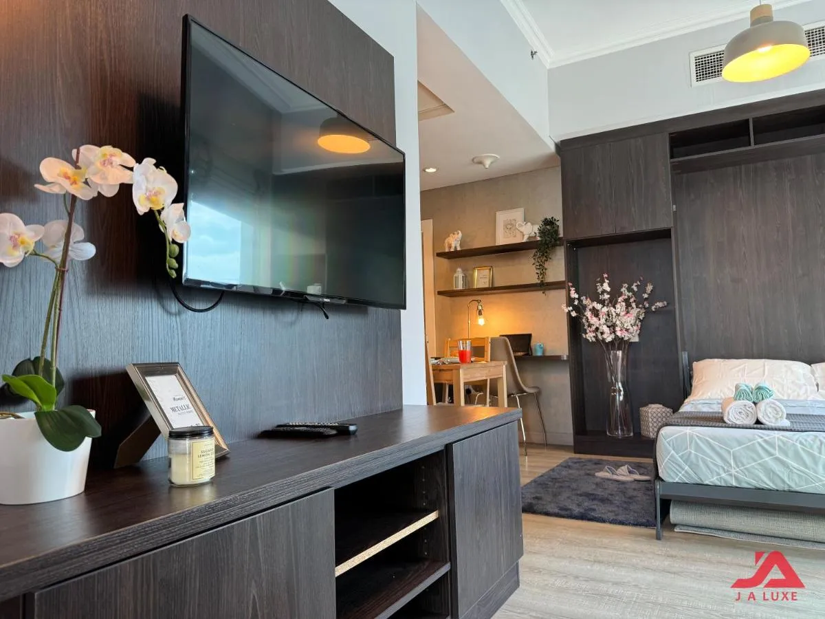 Image 5 of Cozy Marina View Studio in Bay Central Tower, Dubai Marina