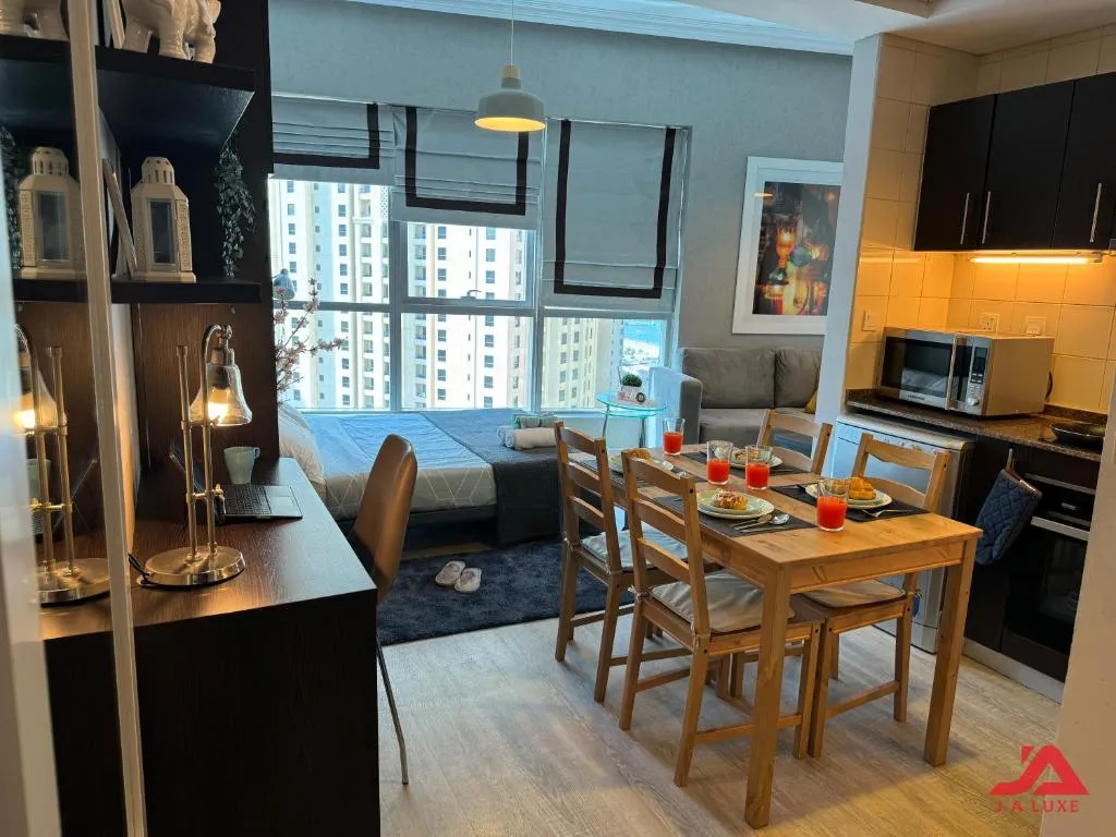 Image of Cozy Marina View Studio in Bay Central Tower, Dubai Marina