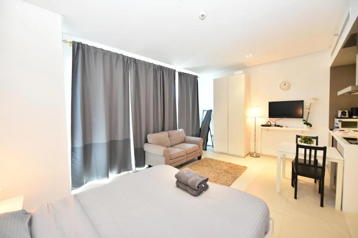 Image 4 of Cozy Studio Apt in Marina – Near Metro, Beach & Mall