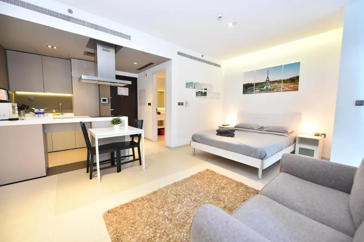 Image 3 of Cozy Studio Apt in Marina – Near Metro, Beach & Mall
