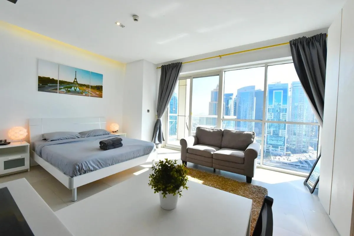 Image 1 of Cozy Studio Apt in Marina – Near Metro, Beach & Mall
