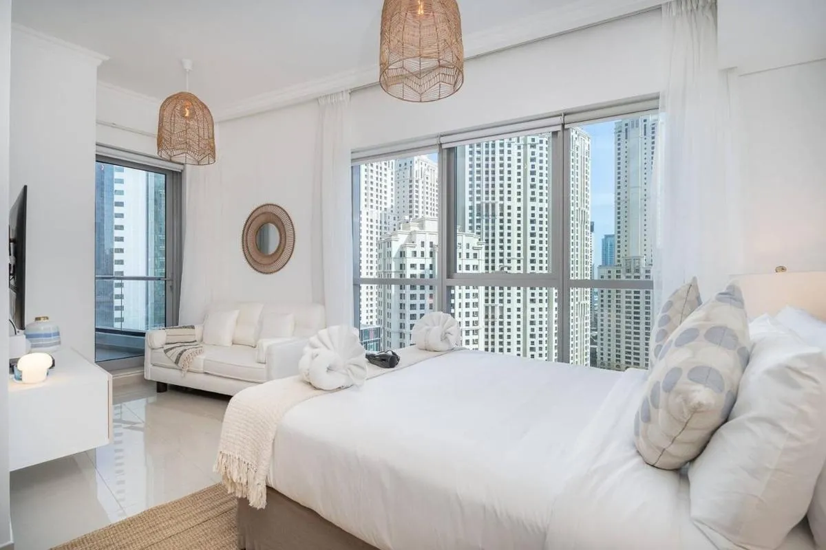Image 1 of Cozy Studio with Amazing Marina Views!