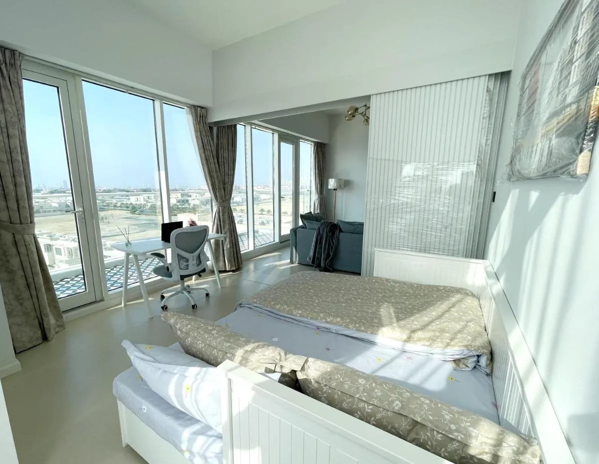 Image 1 of Cozy apartment with Pool – 10 mins from Dubai Marina